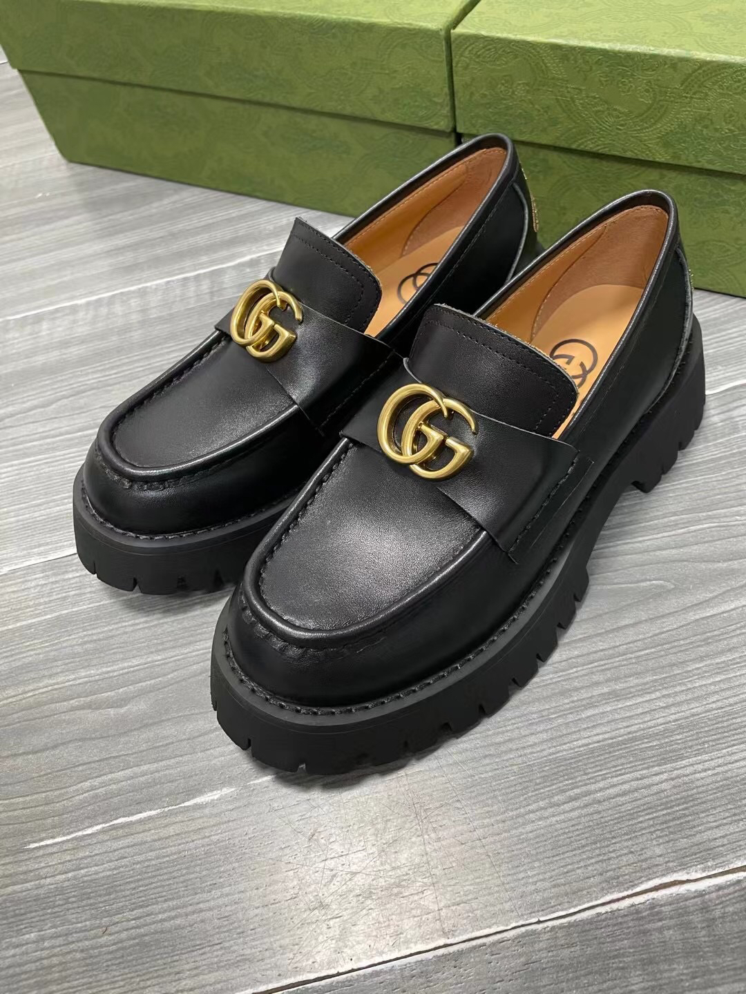 Gucci women's leather shoes-85