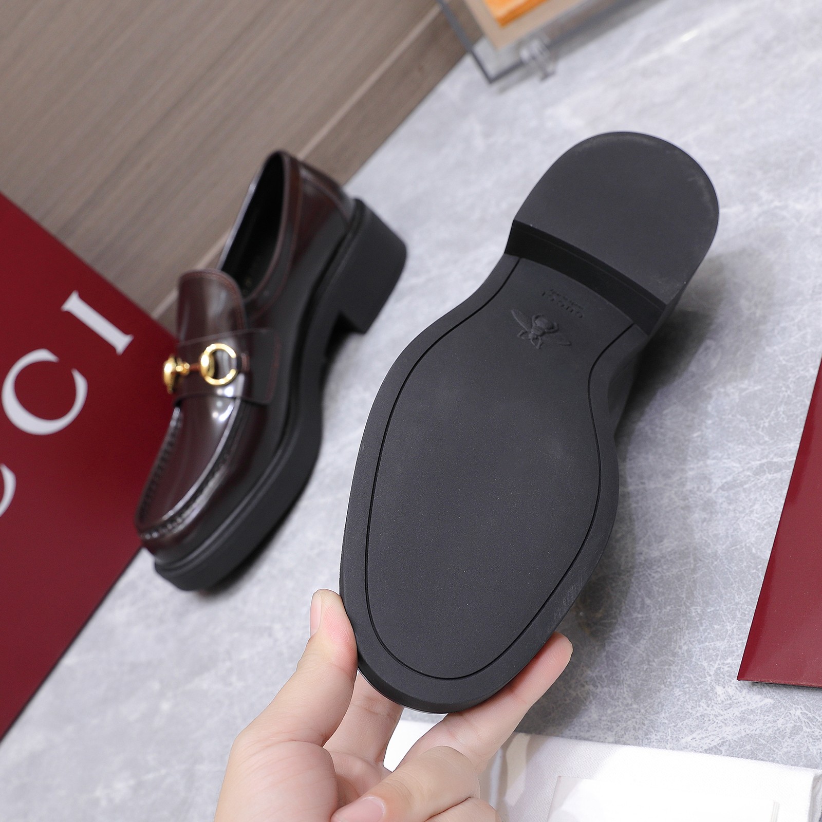 Gucci women's leather shoes-32