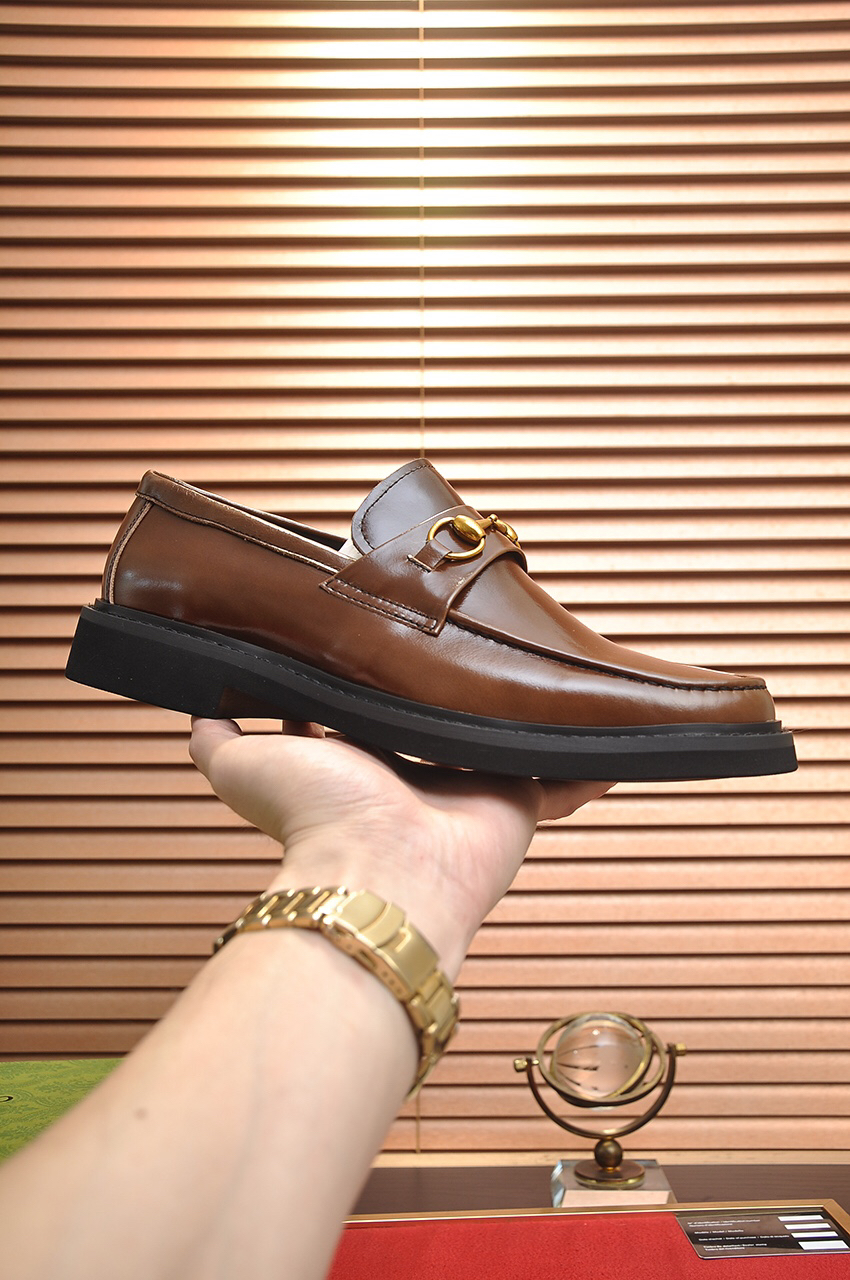 Gucci men's leather shoes-122
