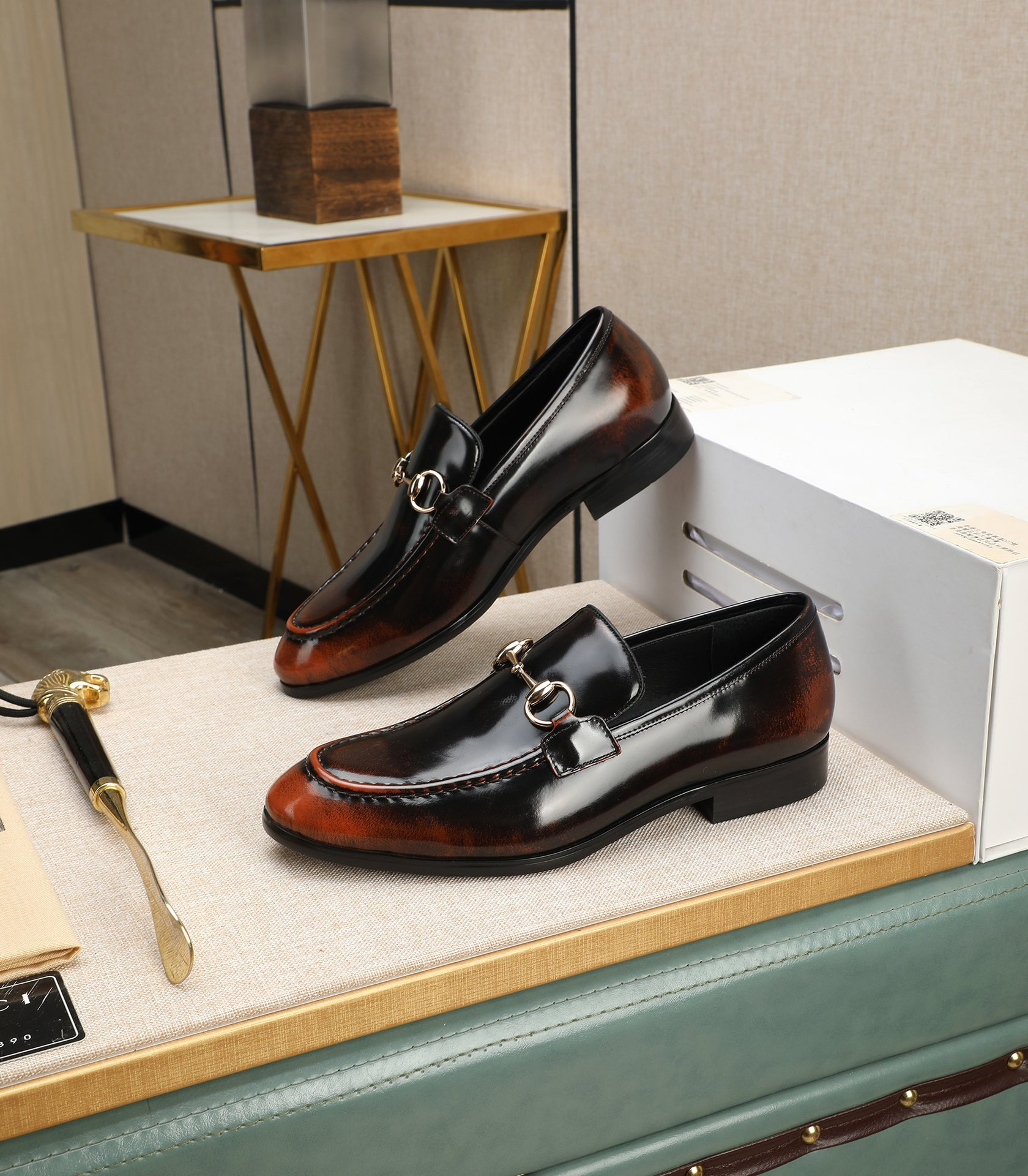 Gucci men's leather shoes-110