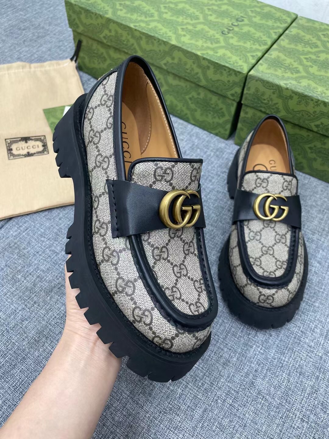 Gucci women's leather shoes-83