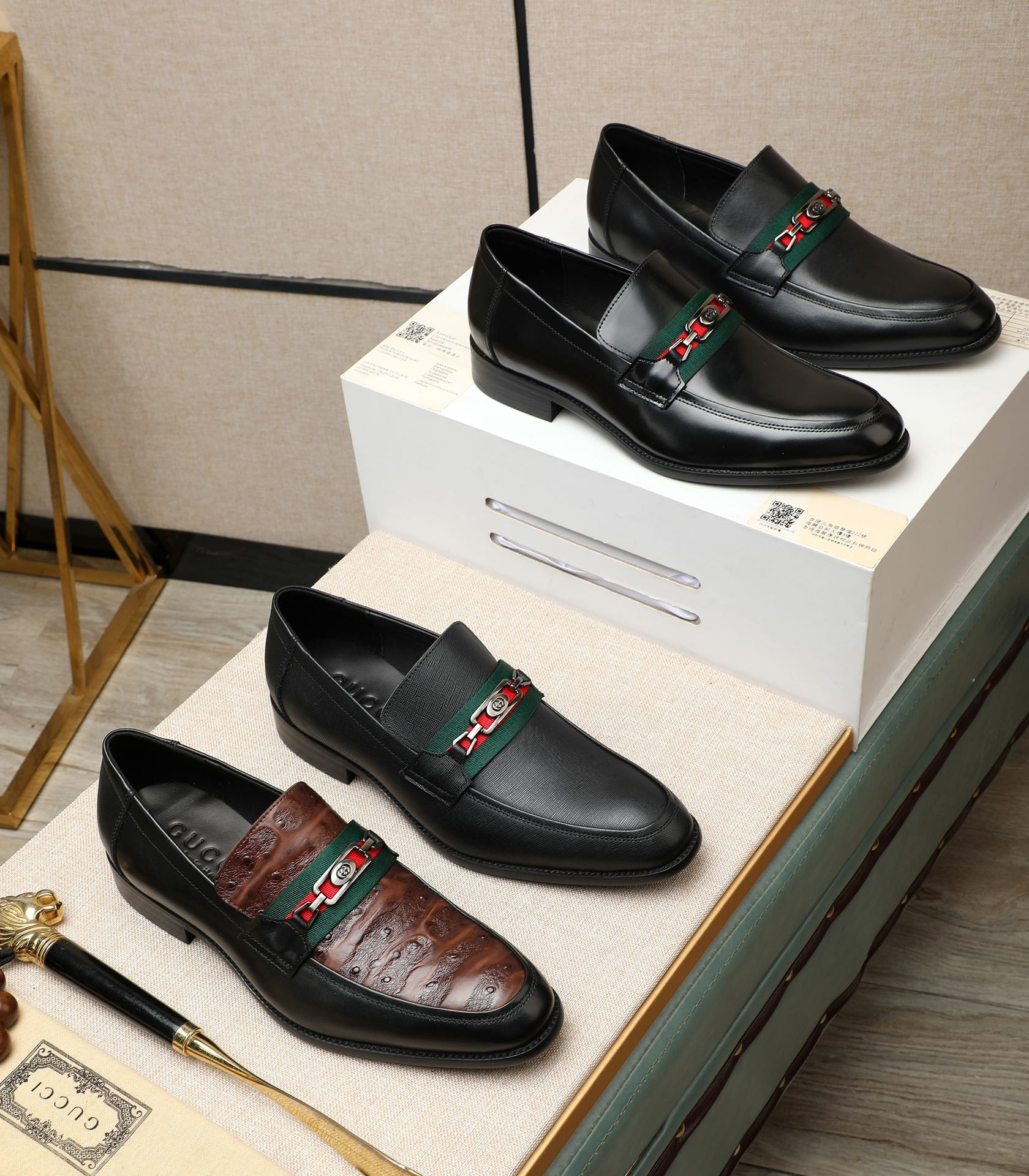 Gucci men's leather shoes-109