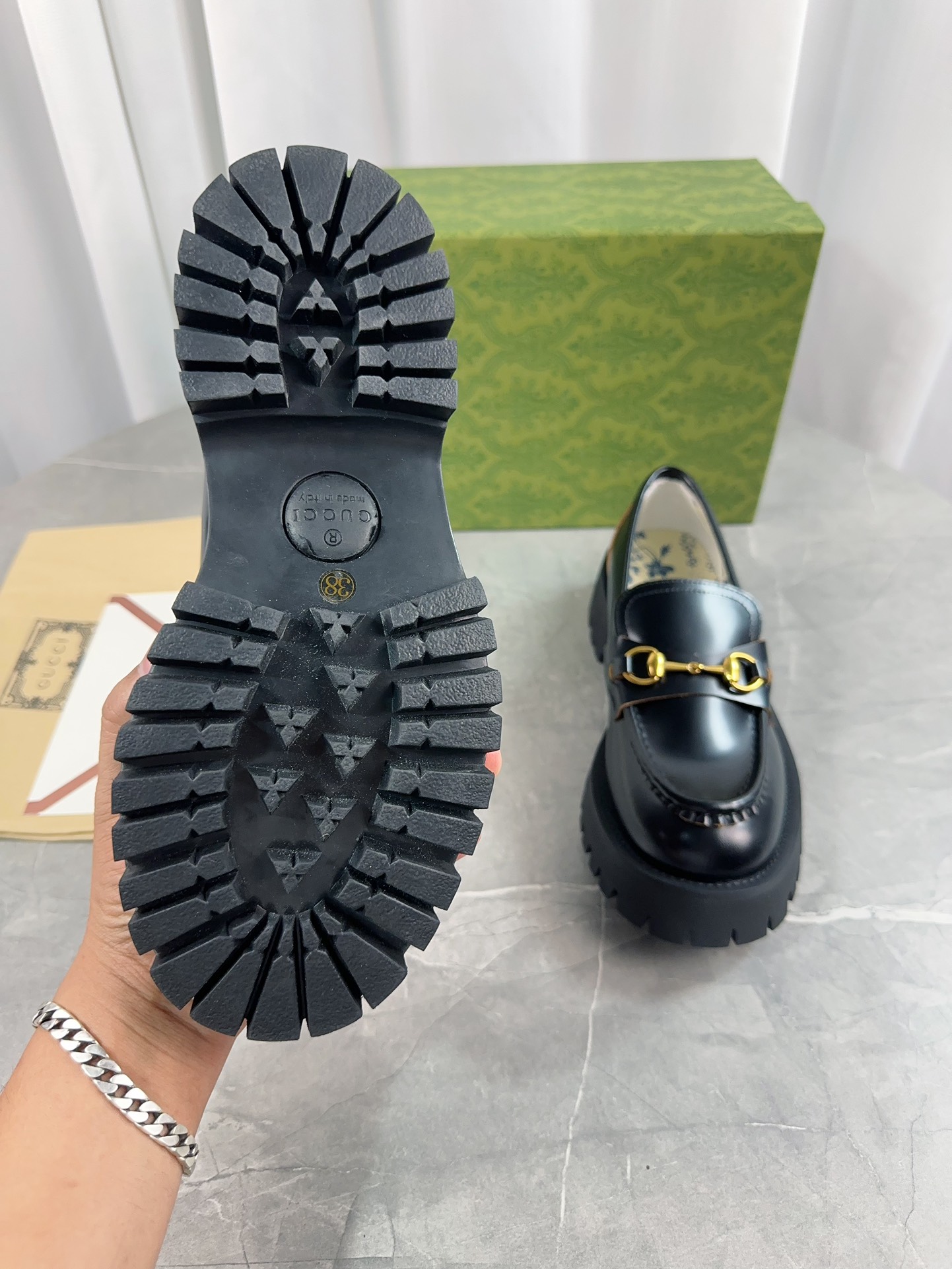 Gucci women's leather shoes-66