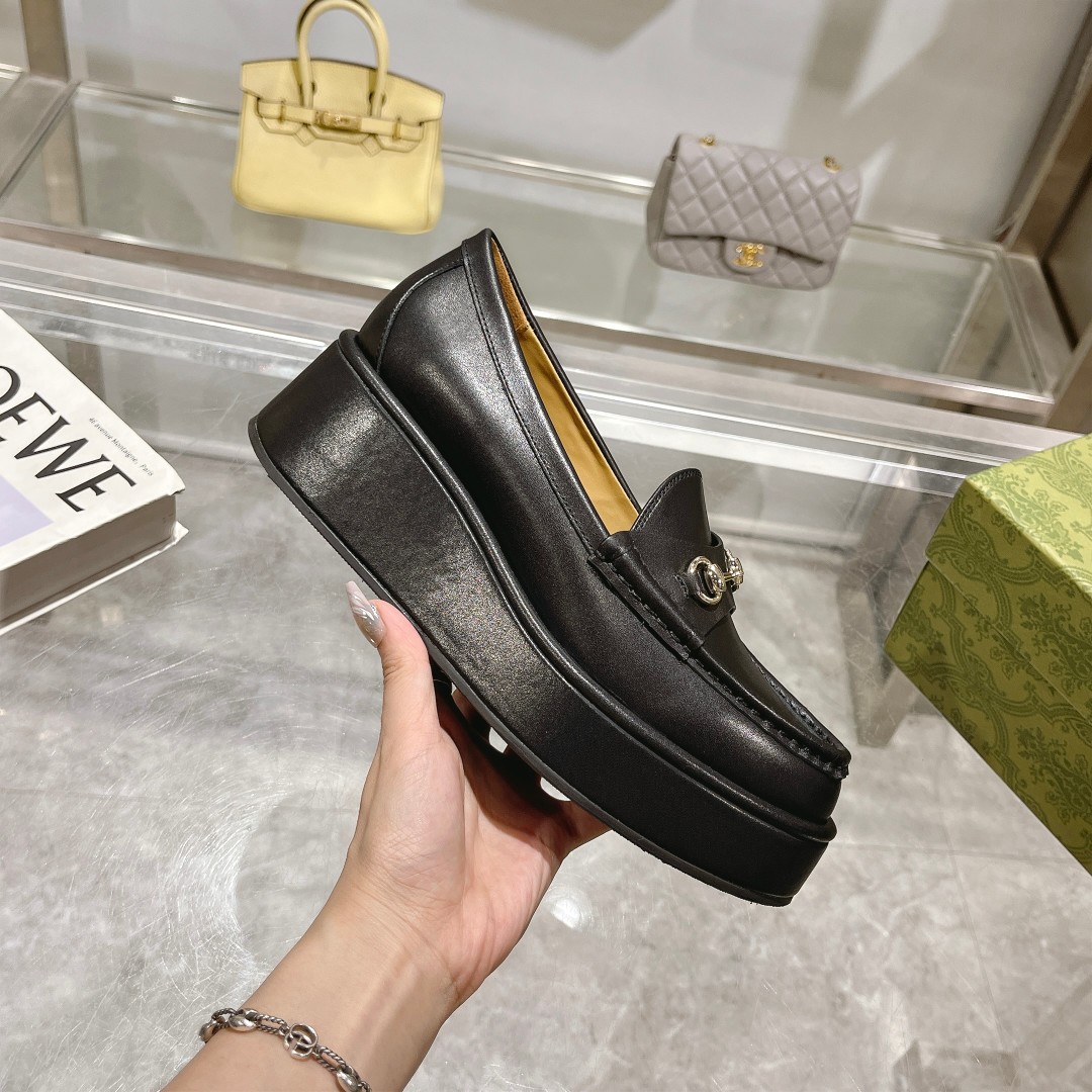 Gucci women's leather shoes-44