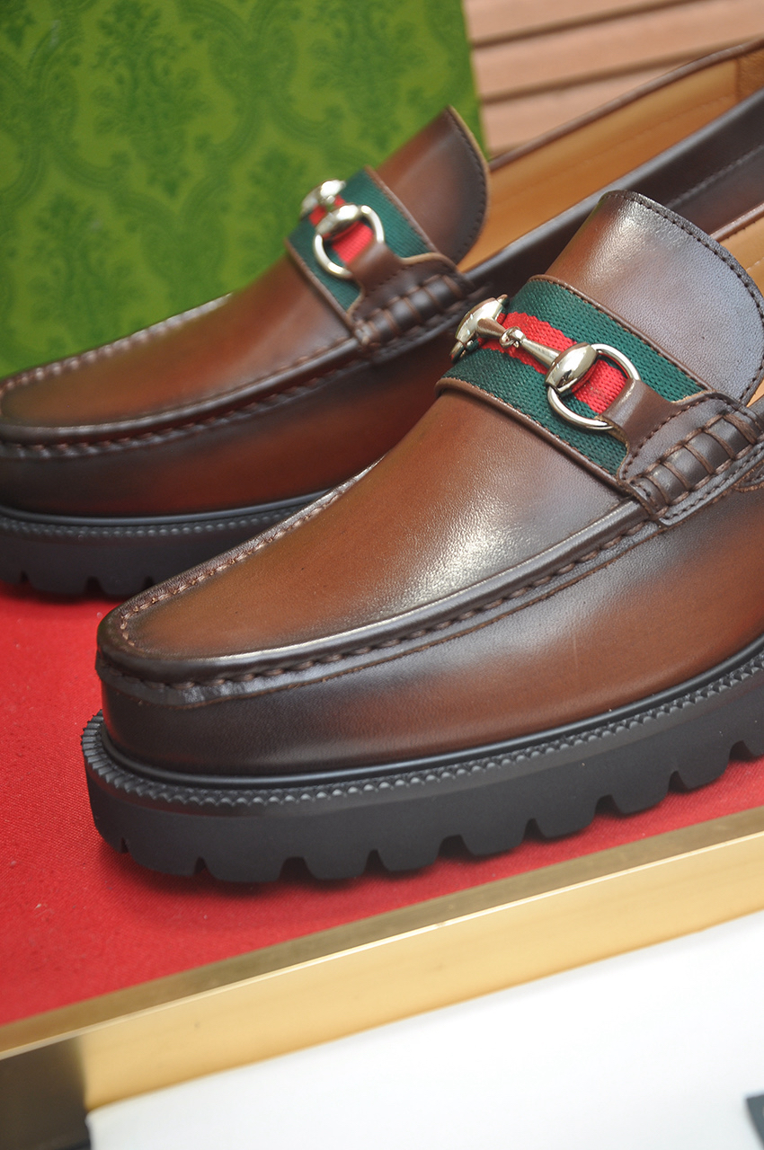 Gucci men's leather shoes-33