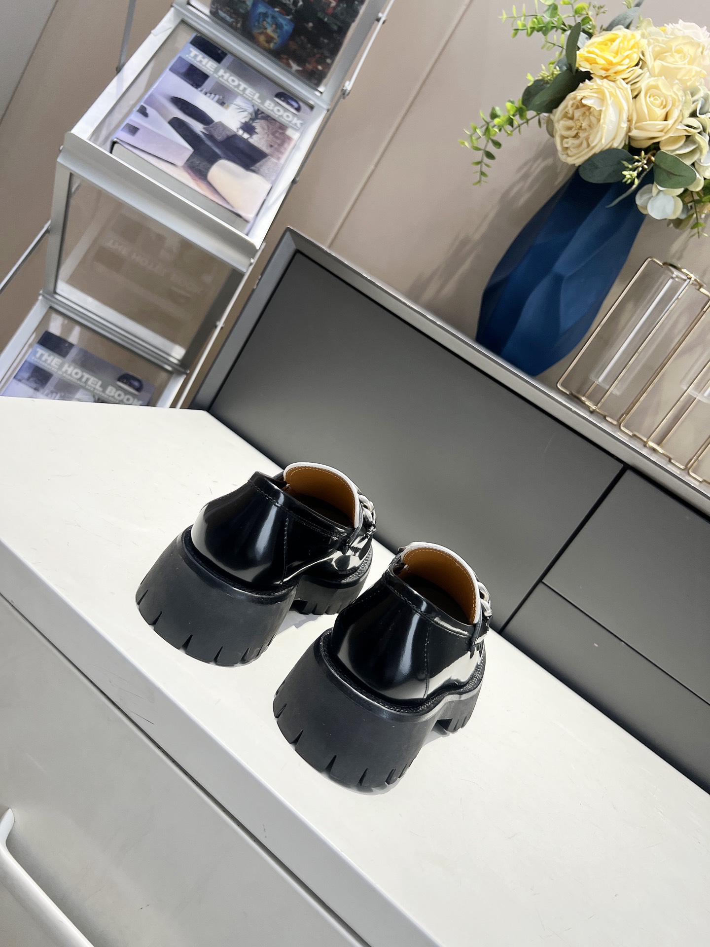 Gucci women's leather shoes-76