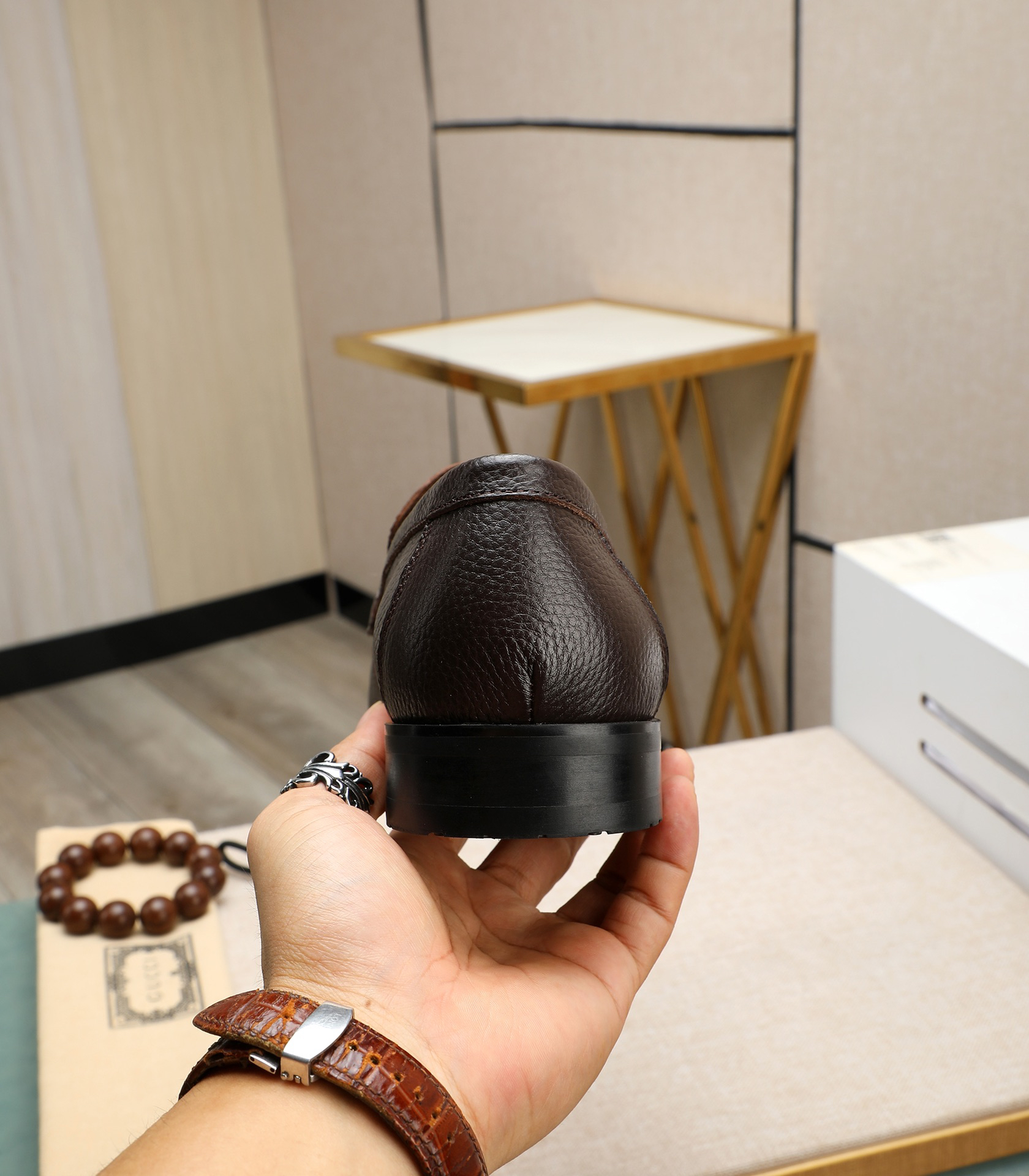 Gucci men's leather shoes-135