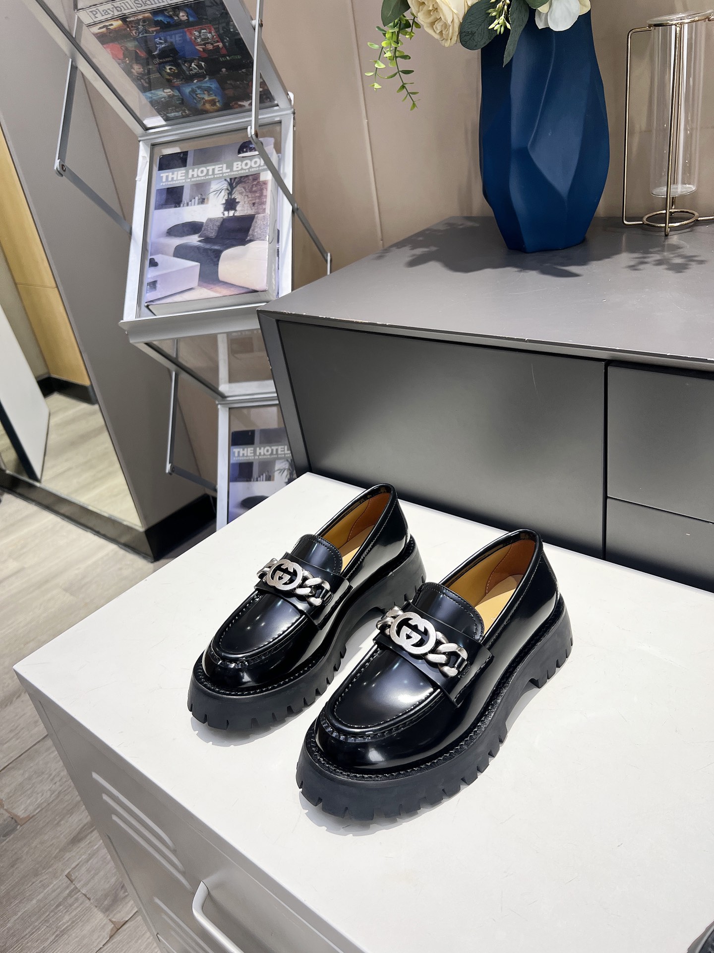 Gucci women's leather shoes-70