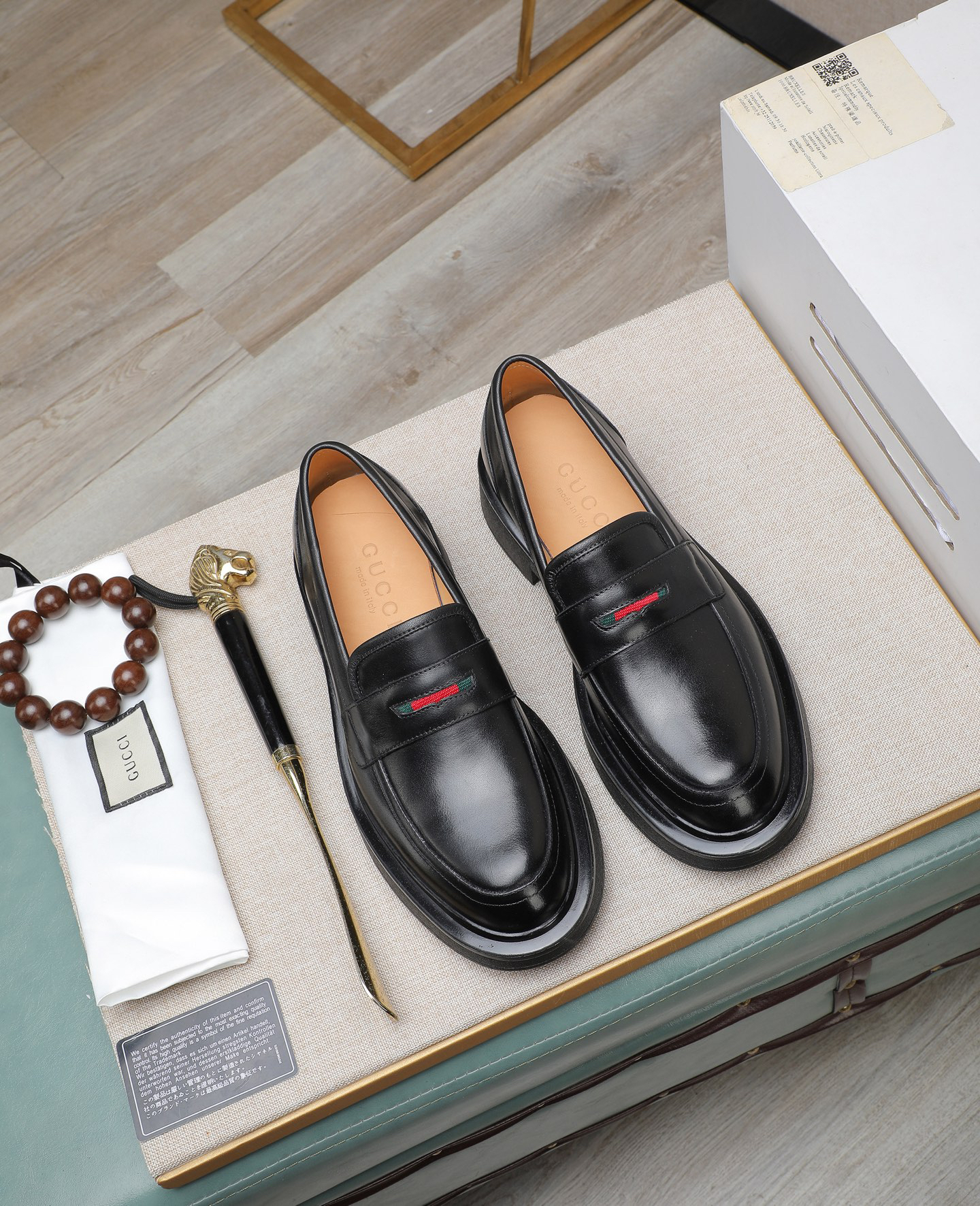 Gucci men's leather shoes-132