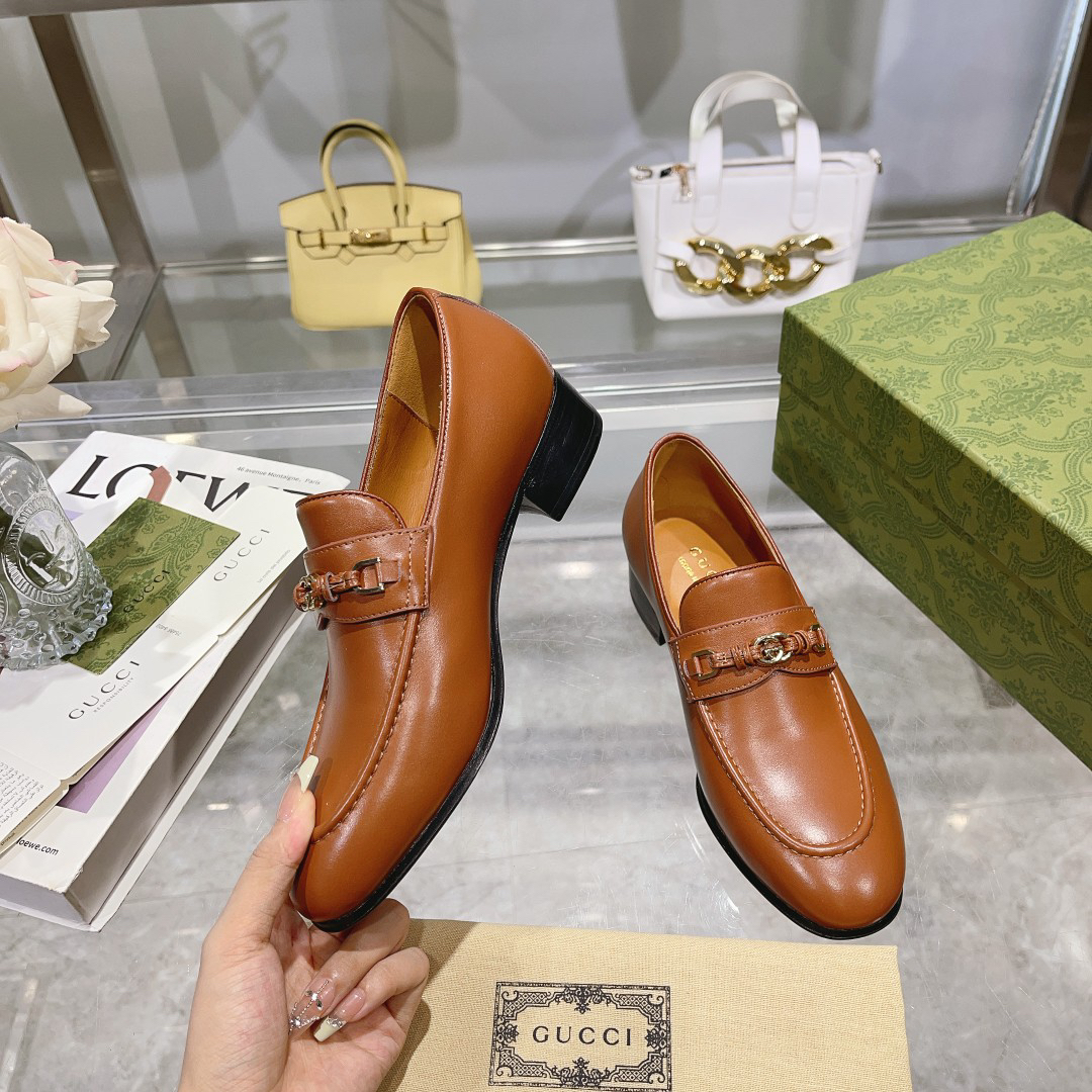 Gucci women's leather shoes-25