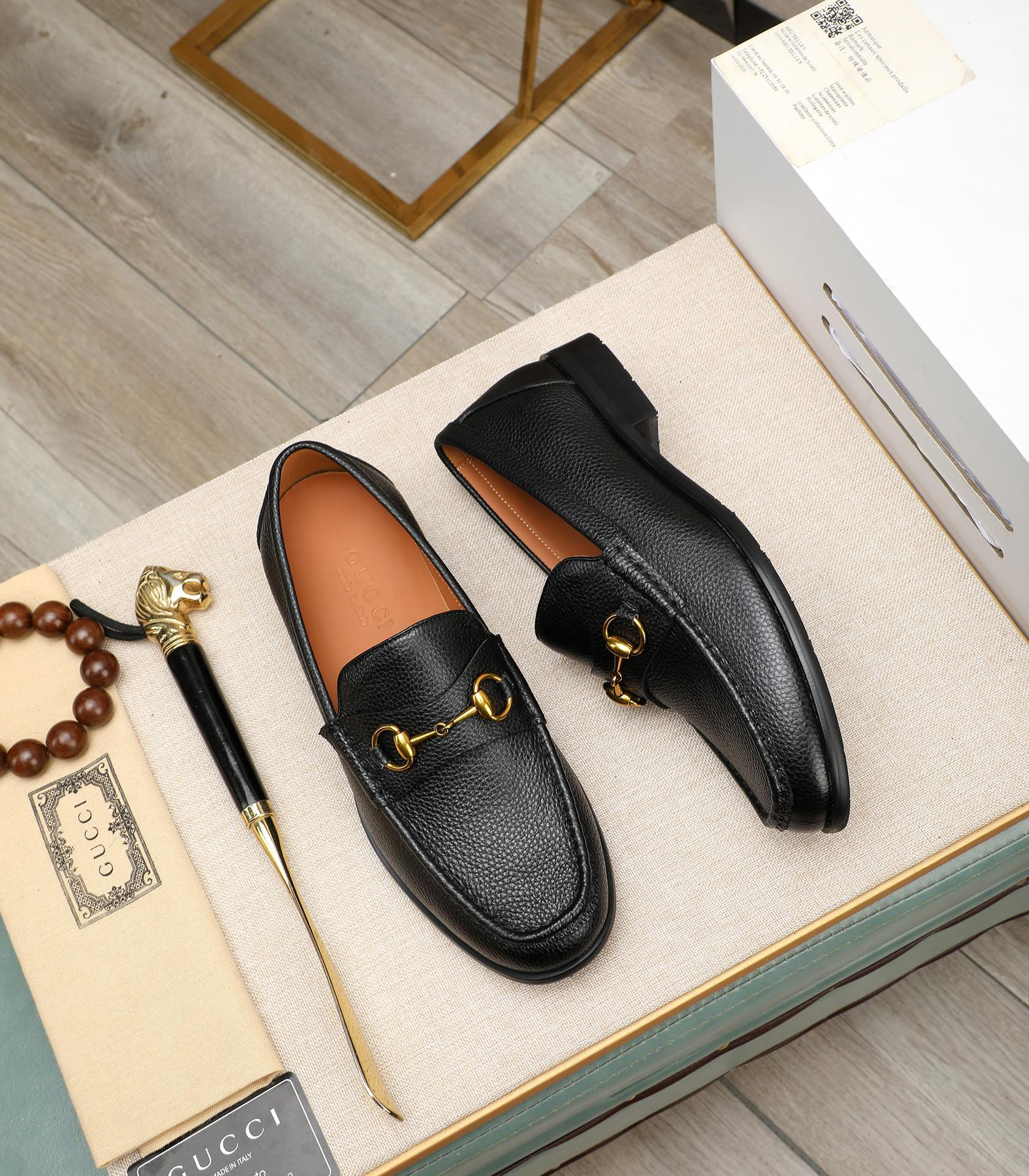 Gucci men's leather shoes-137