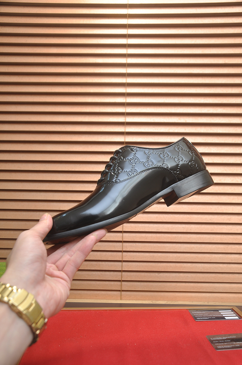 Gucci men's leather shoes-32