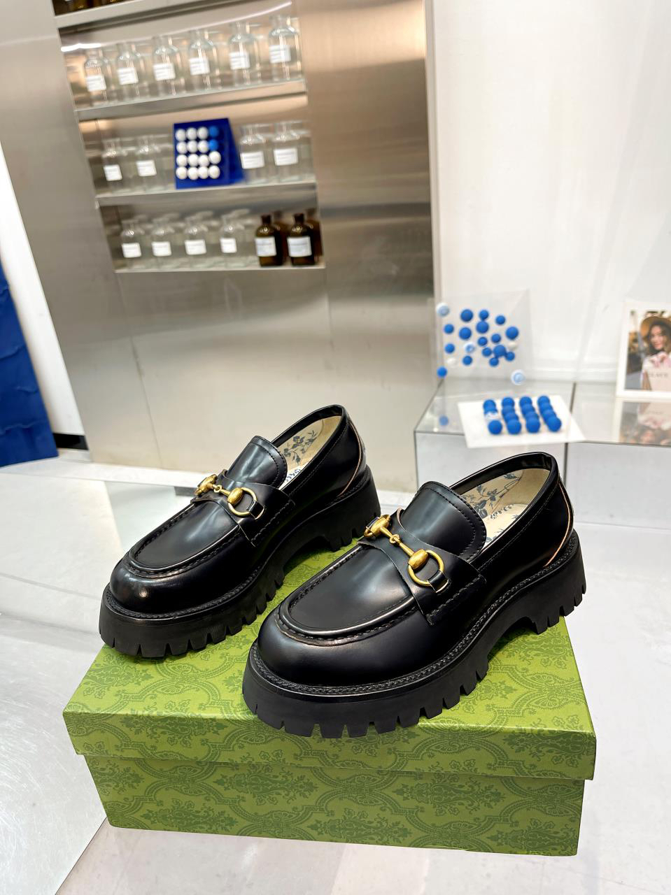 Gucci women's leather shoes-89