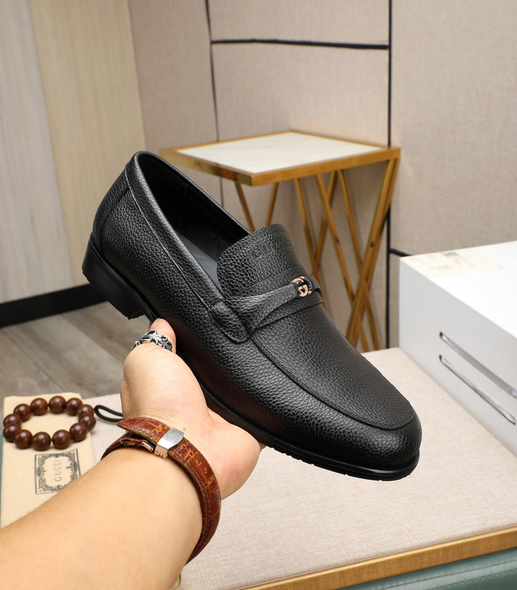 Gucci men's leather shoes-138