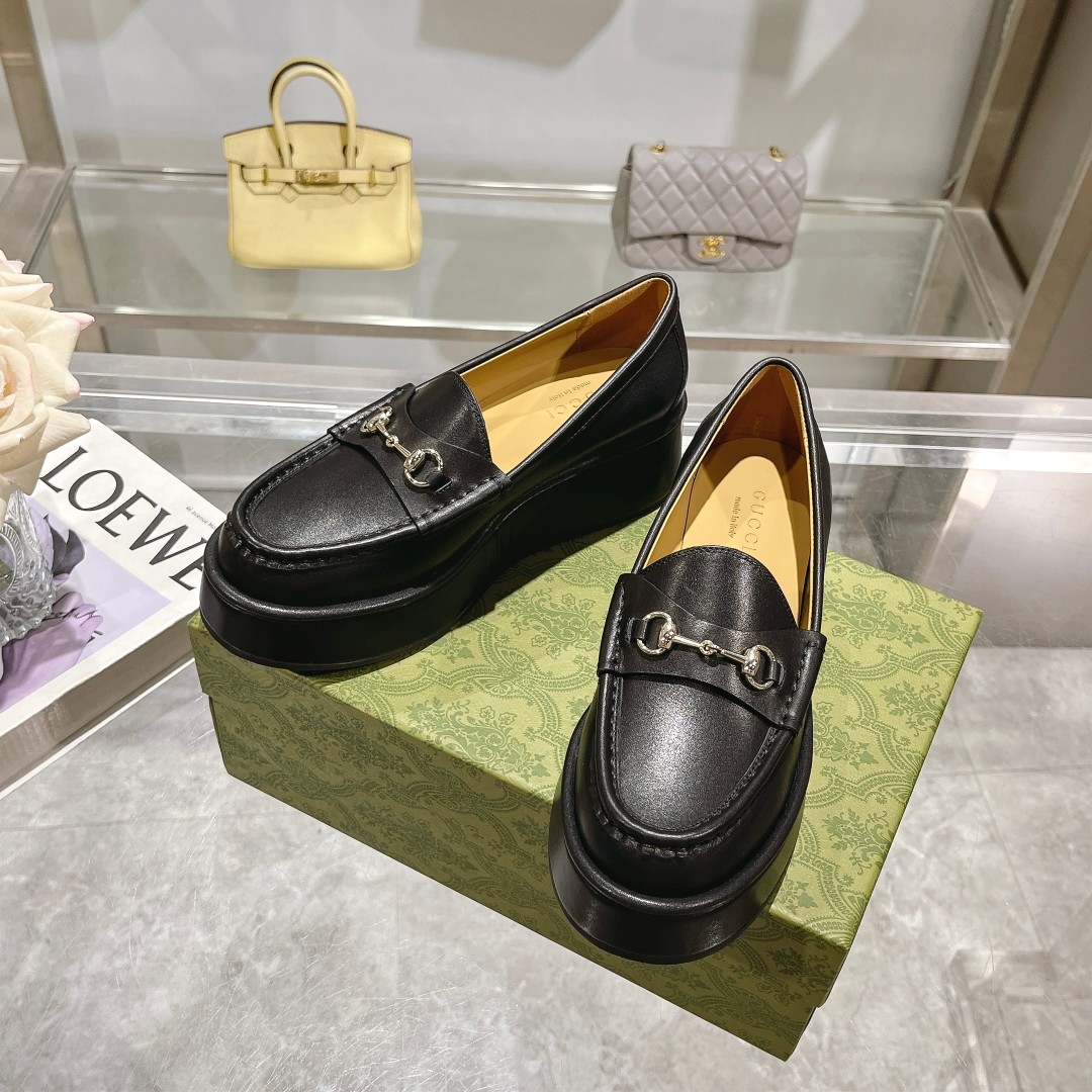 Gucci women's leather shoes-44