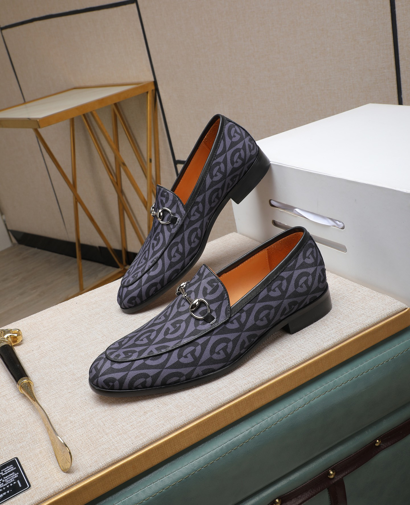 Gucci men's leather shoes-130