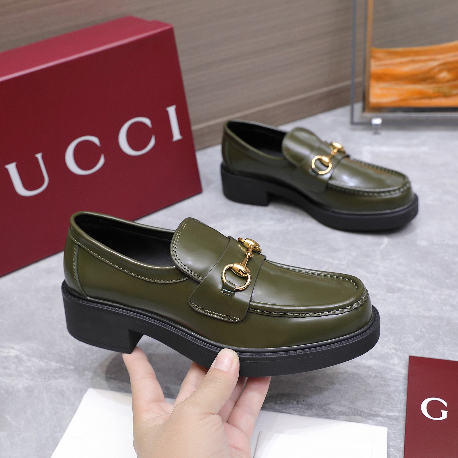 Gucci women's leather shoes-33