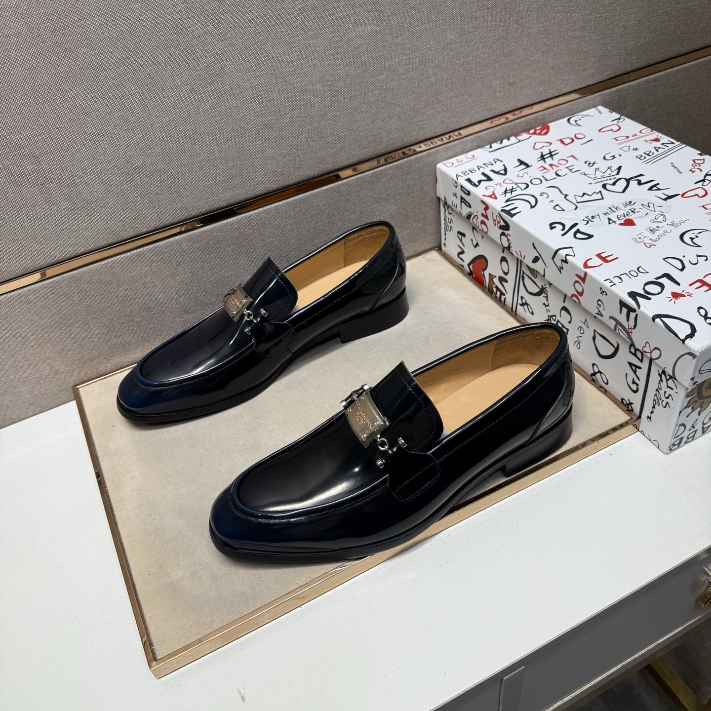 D&G men's leather shoes-105