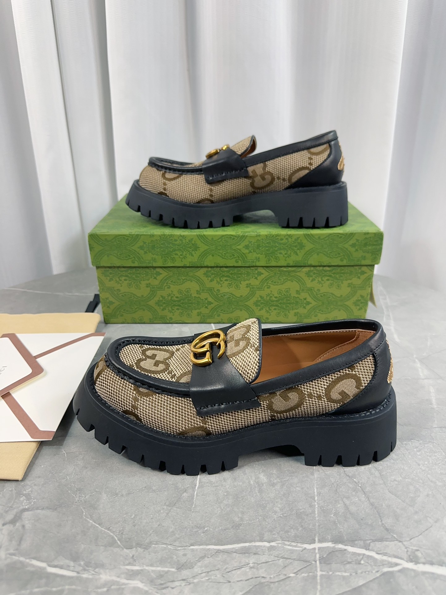 Gucci women's leather shoes-99