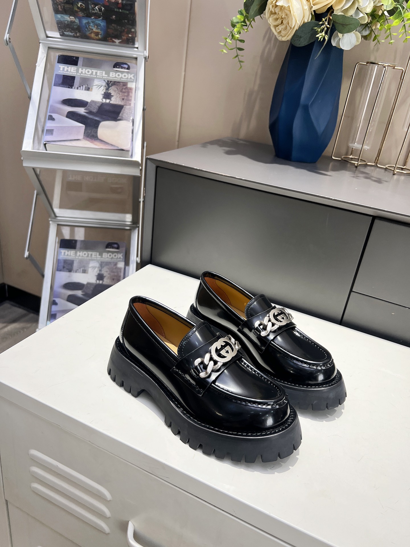 Gucci women's leather shoes-70