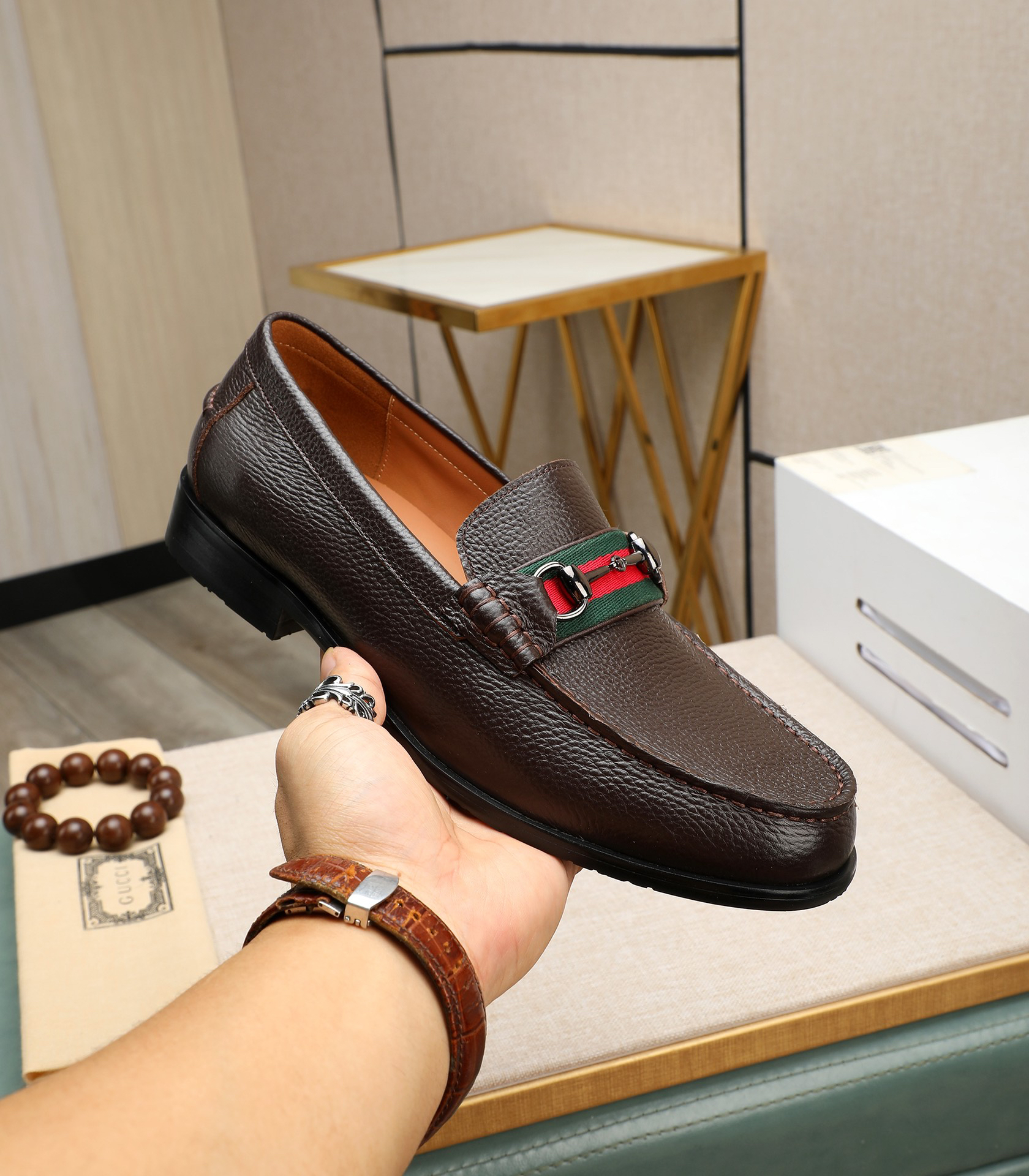 Gucci men's leather shoes-134