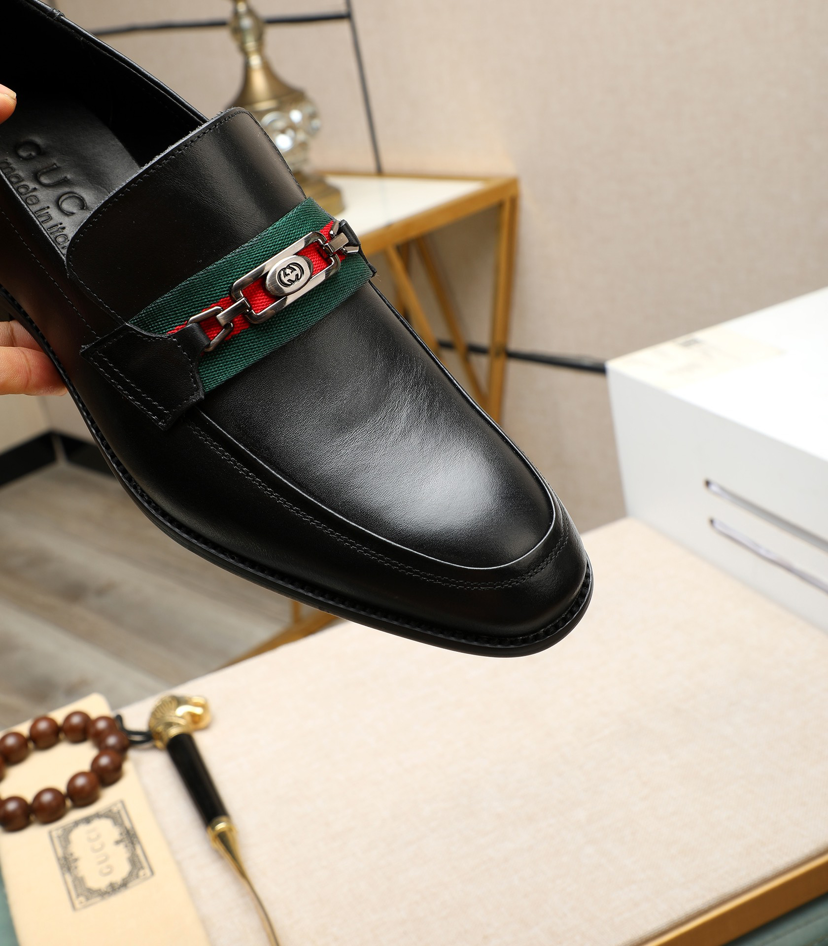 Gucci men's leather shoes-108