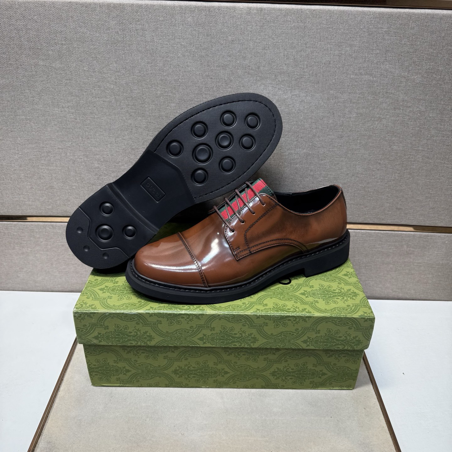 Gucci men's leather shoes-121