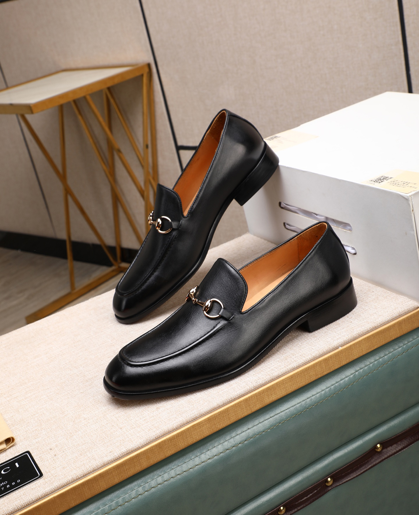 Gucci men's leather shoes-19