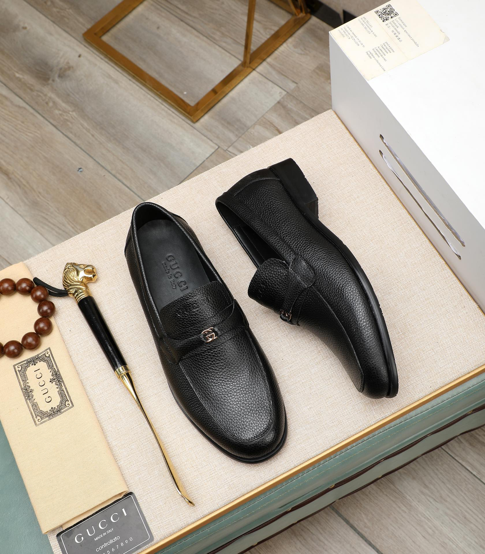 Gucci men's leather shoes-138