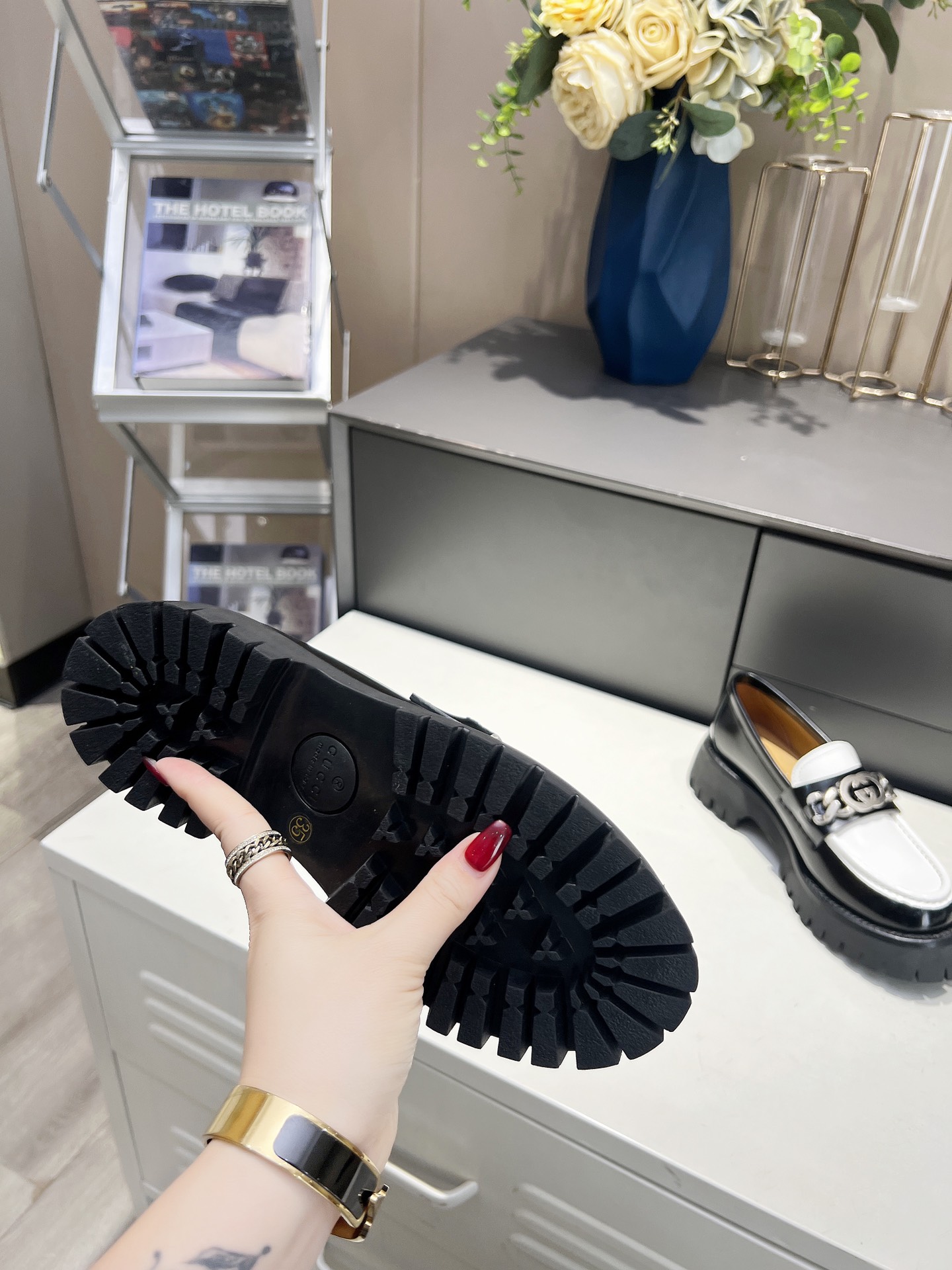 Gucci women's leather shoes-71