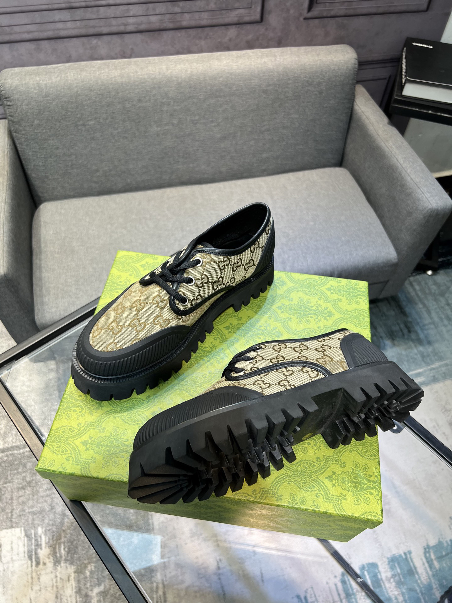 Gucci women's leather shoes-31