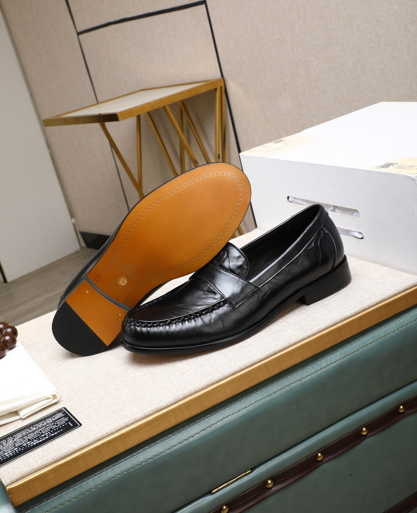 Gucci men's leather shoes-105