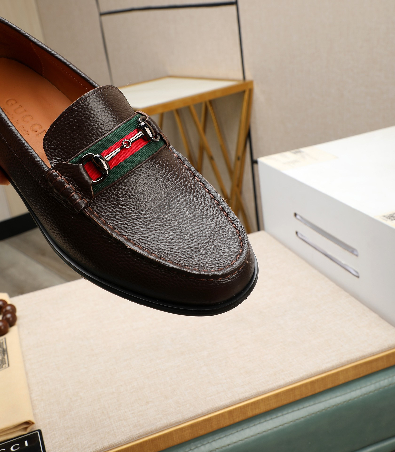 Gucci men's leather shoes-134