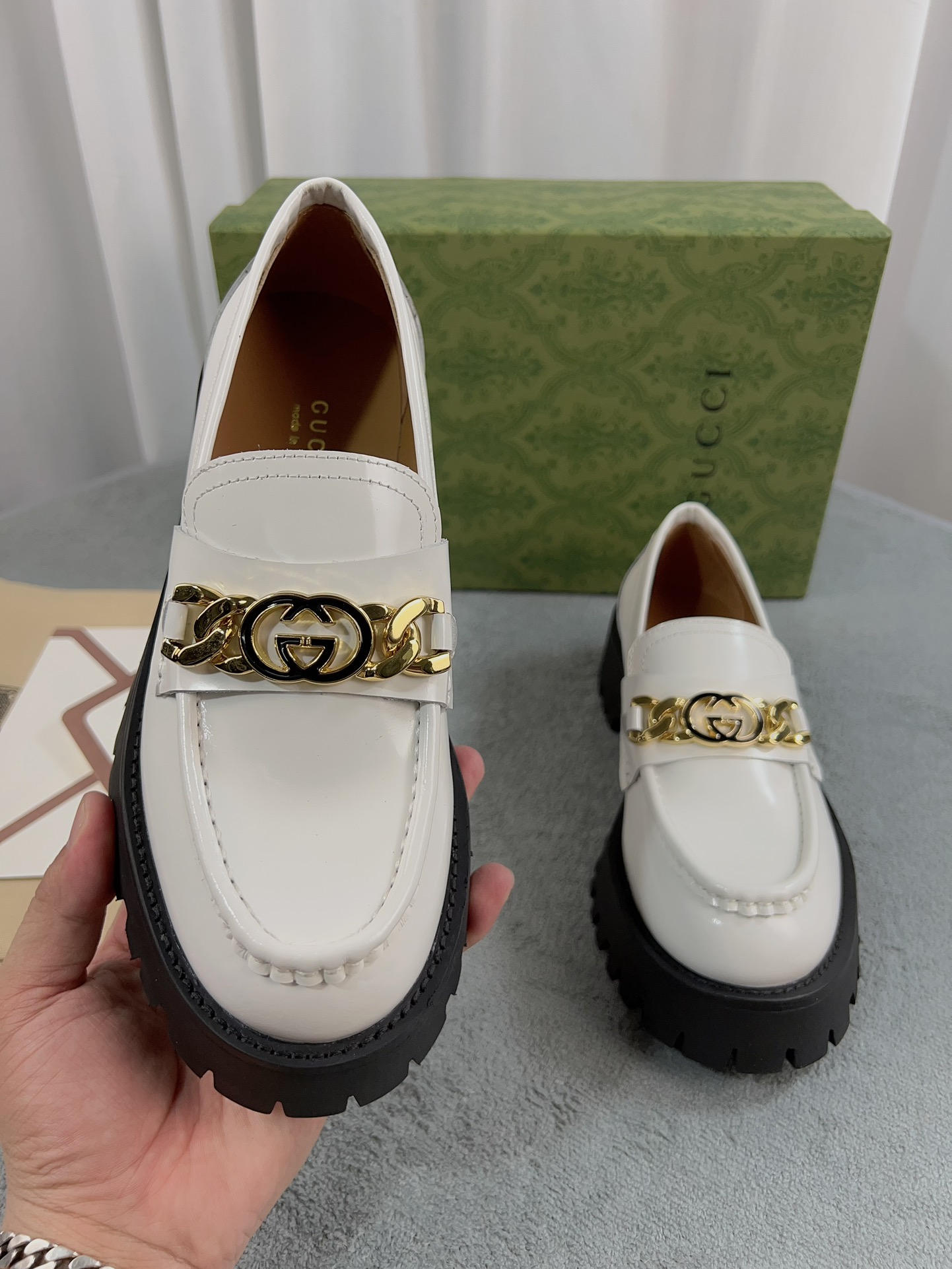 Gucci women's leather shoes-106