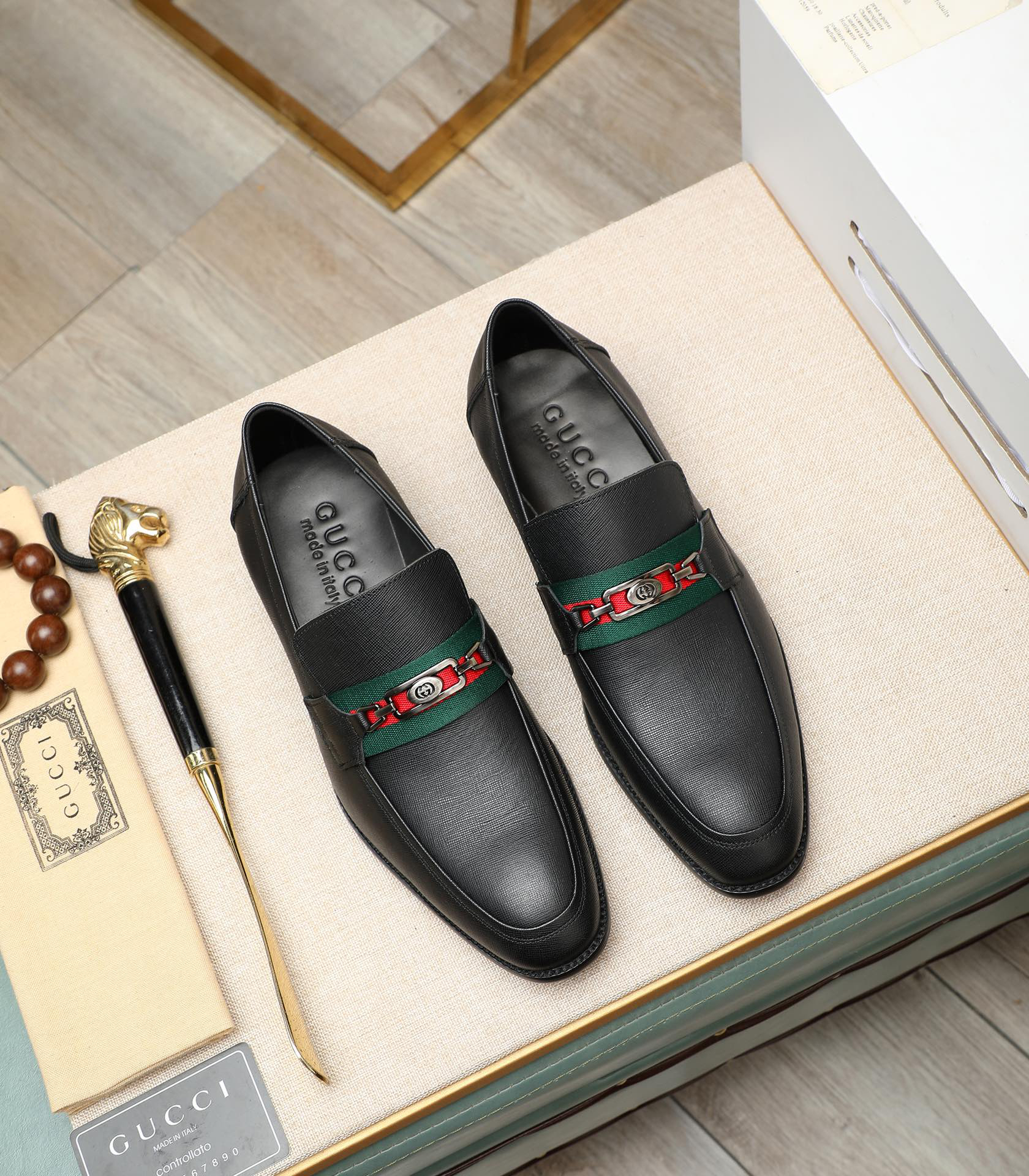 Gucci men's leather shoes-107
