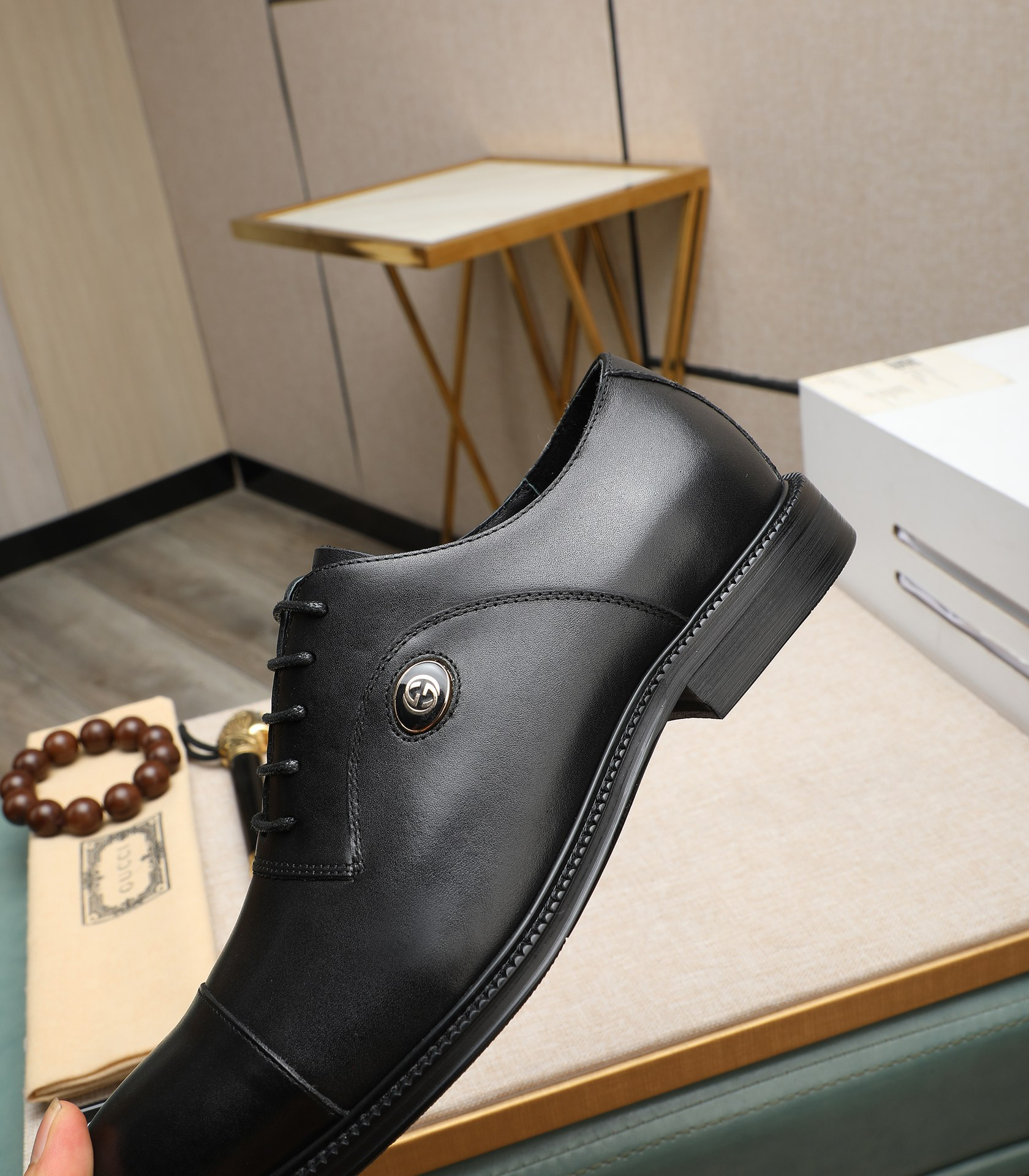 Gucci men's leather shoes-125