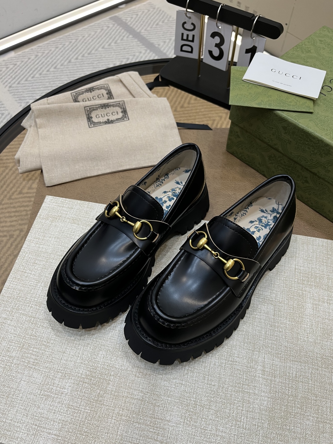 Gucci women's leather shoes-77