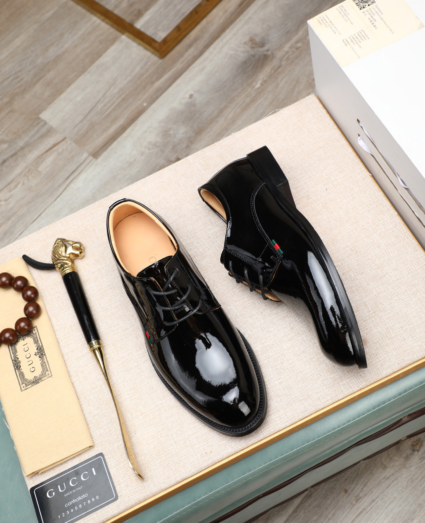 Gucci men's leather shoes-115