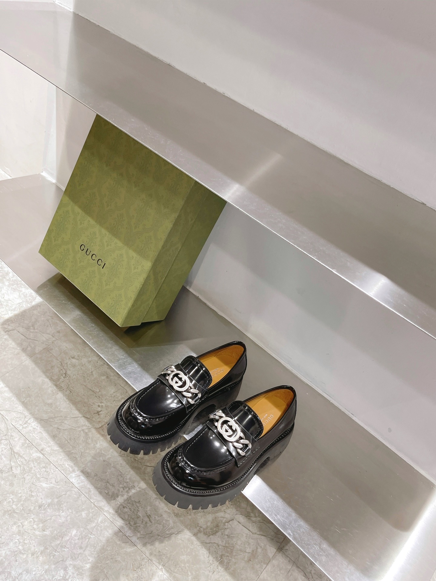 Gucci women's leather shoes-30