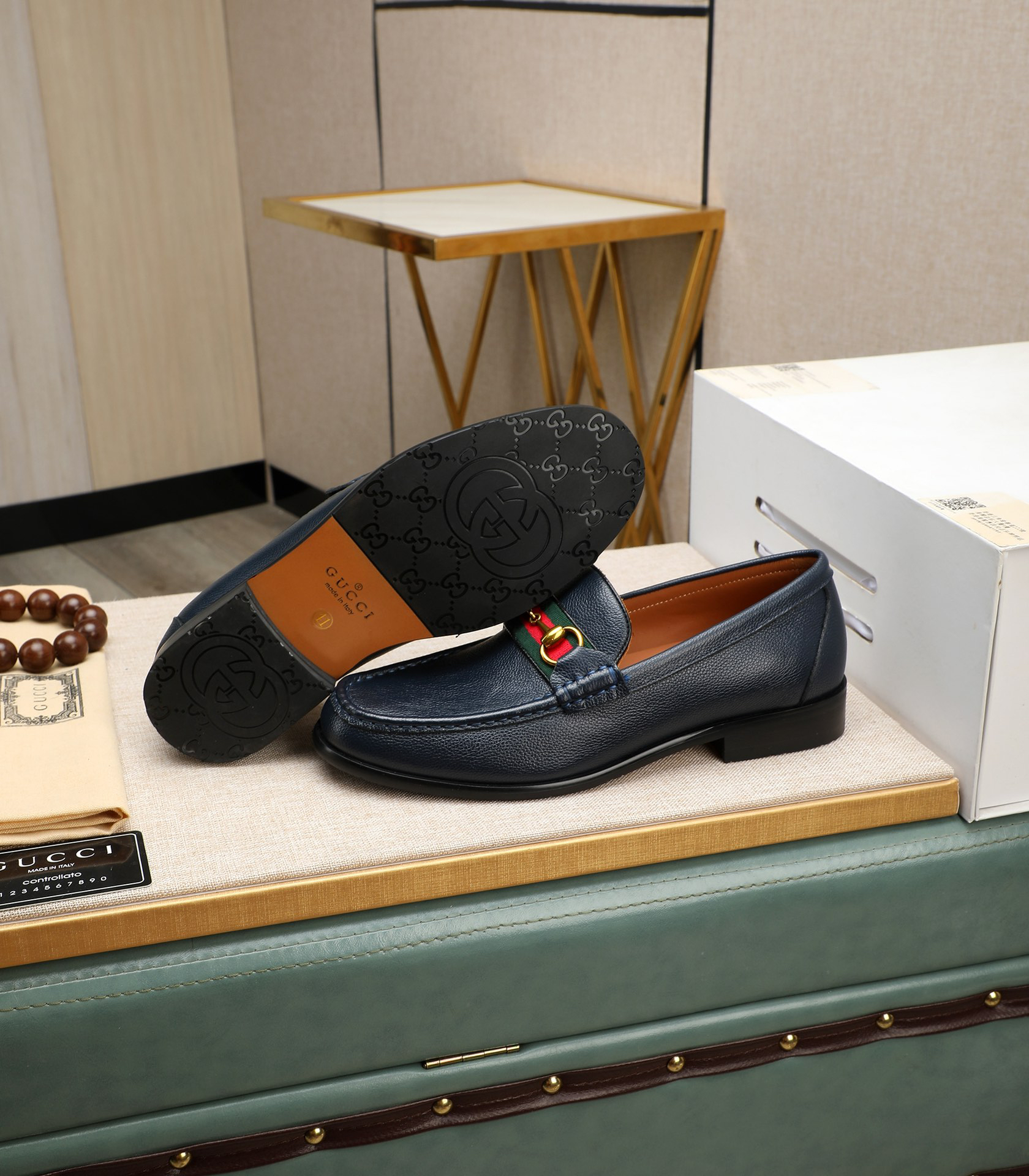 Gucci men's leather shoes-136