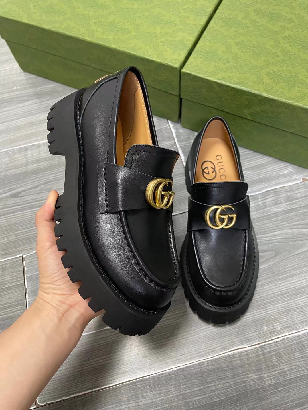 Gucci women's leather shoes-85