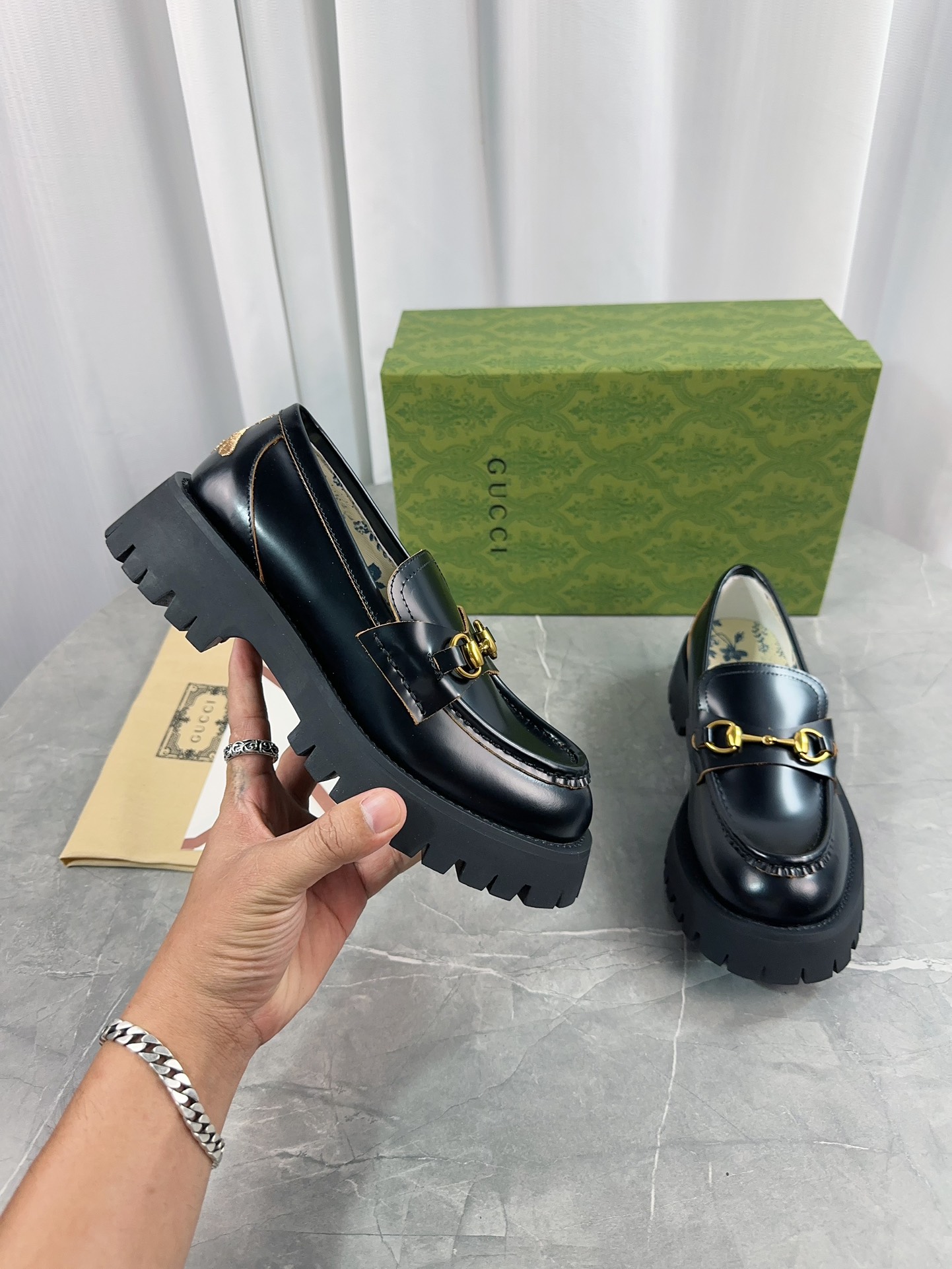 Gucci women's leather shoes-102