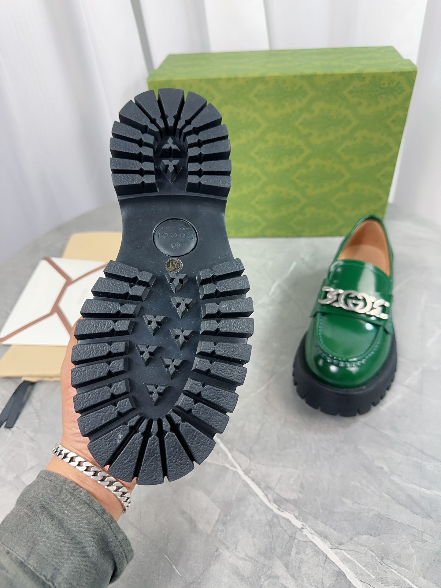 Gucci women's leather shoes-108