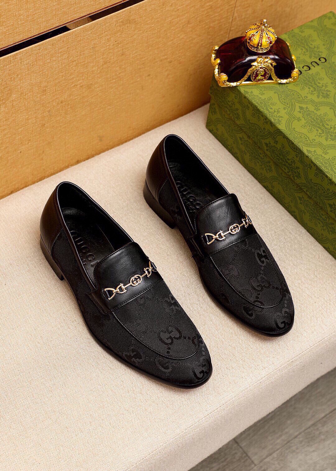 Gucci men's leather shoes-119