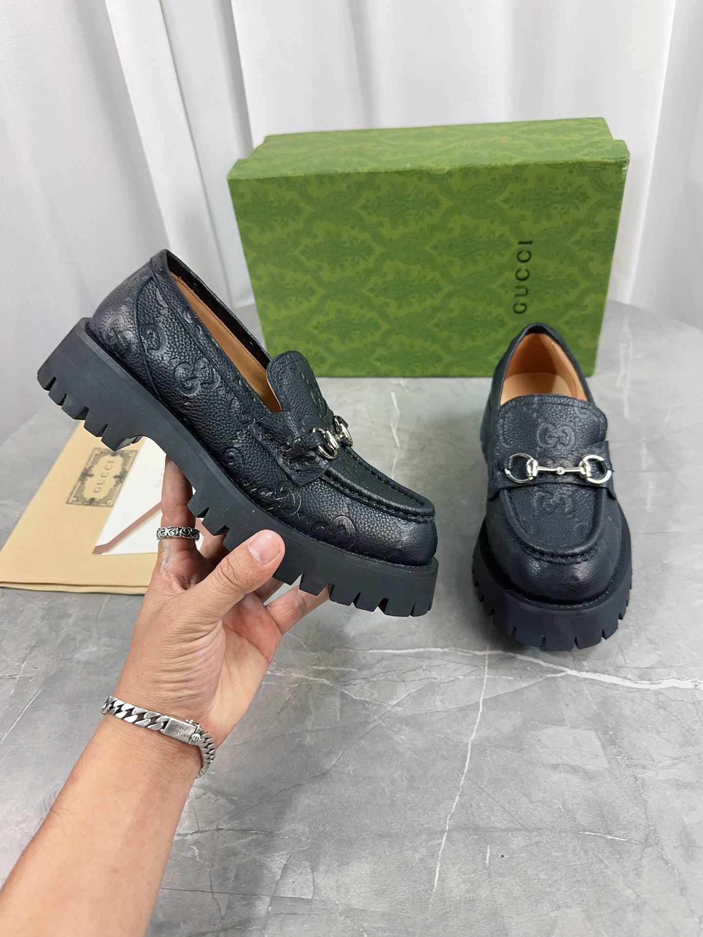 Gucci women's leather shoes-101