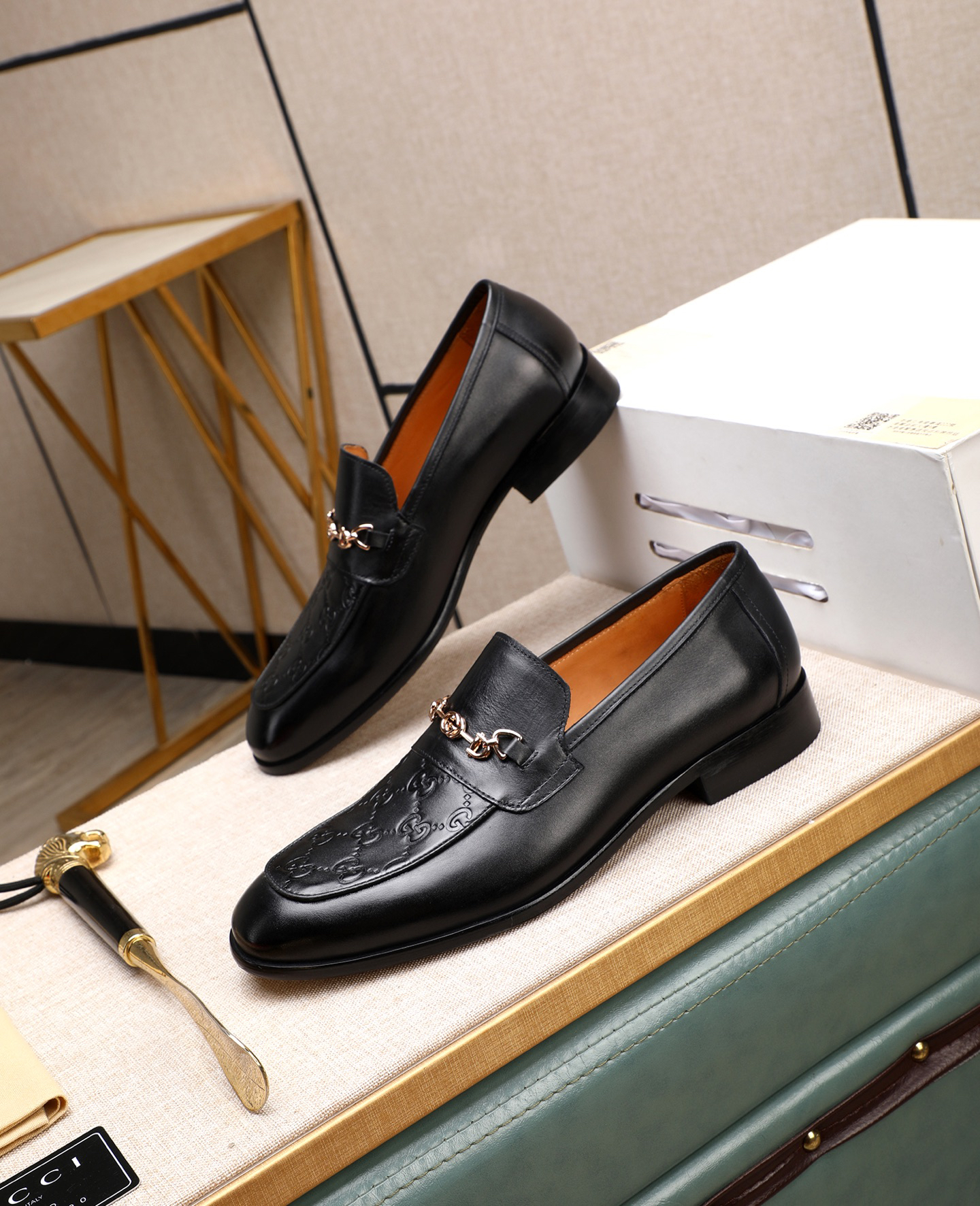 Gucci men's leather shoes-18