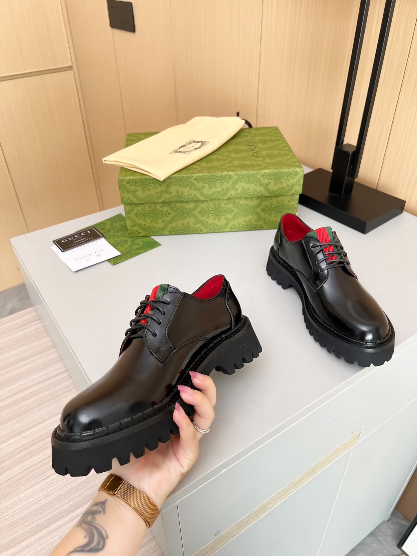 Gucci women's leather shoes-69