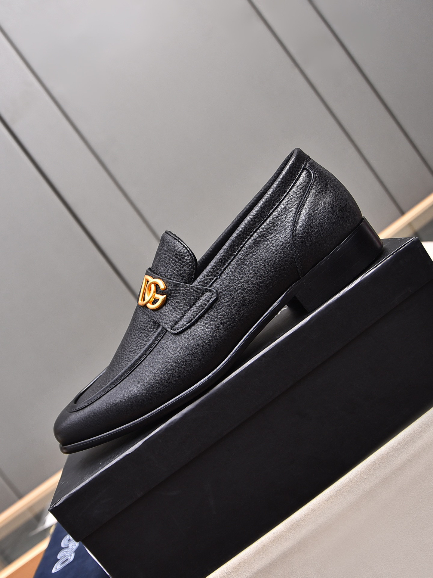 D&G men's leather shoes-12