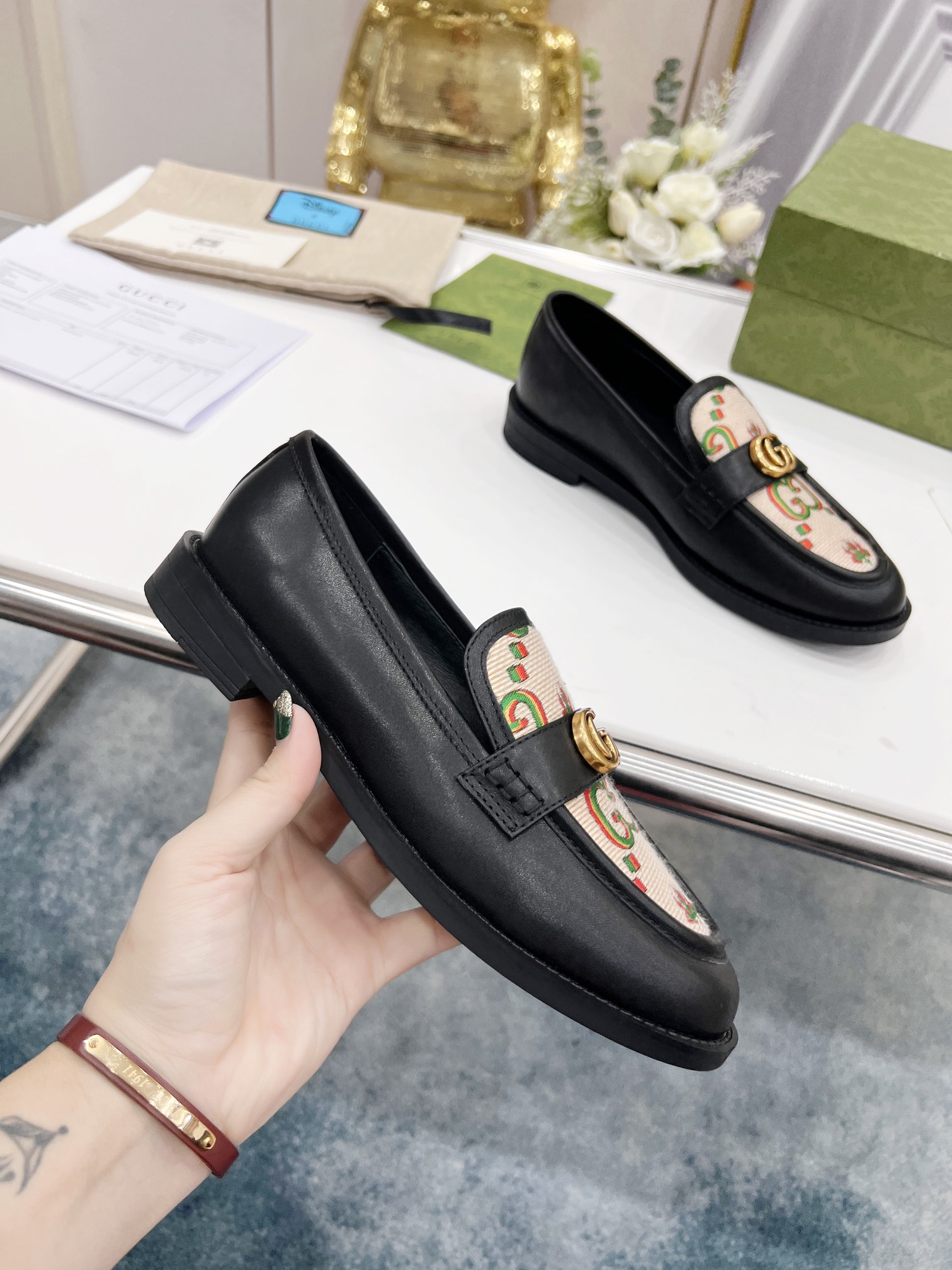 Gucci women's leather shoes-52