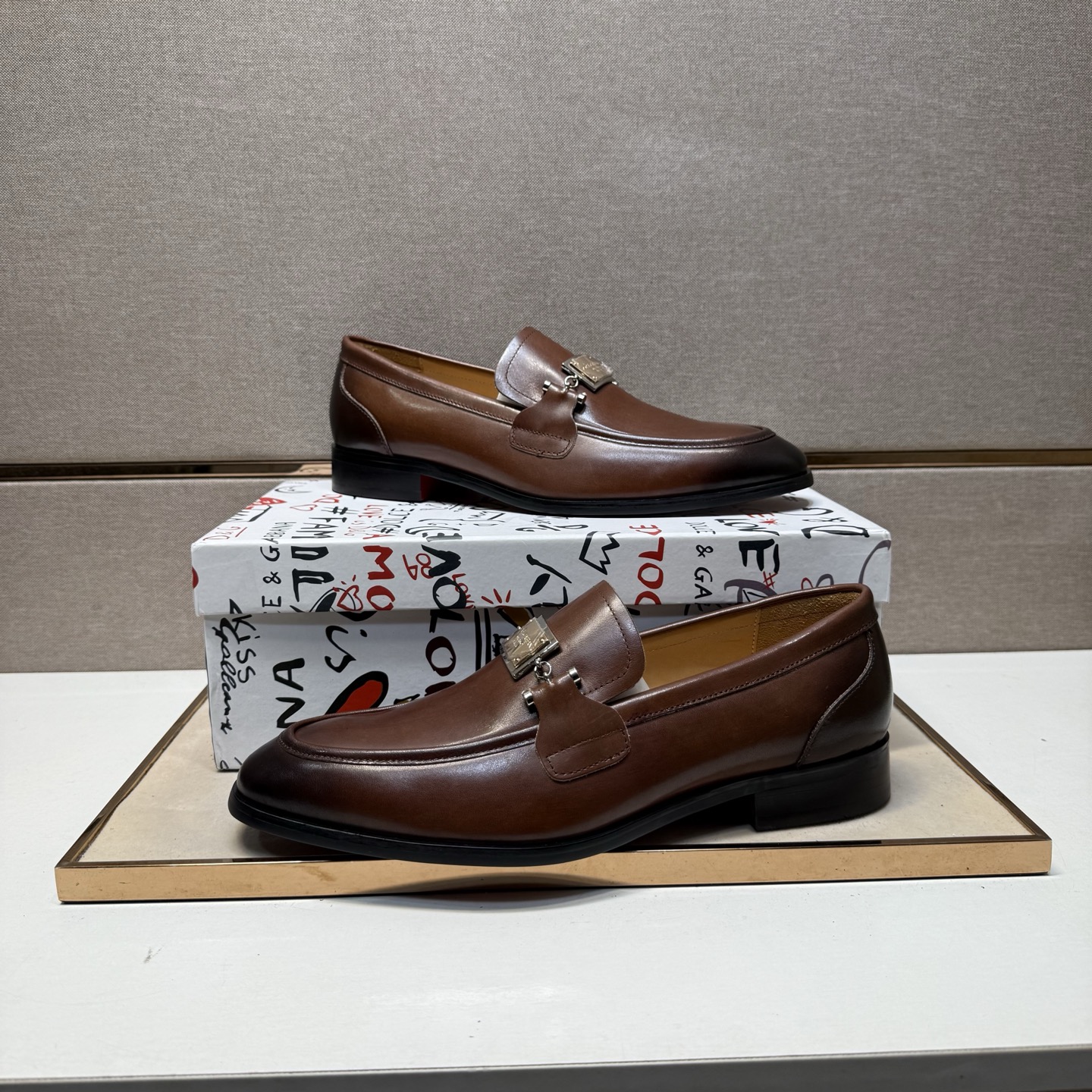 D&G men's leather shoes-106